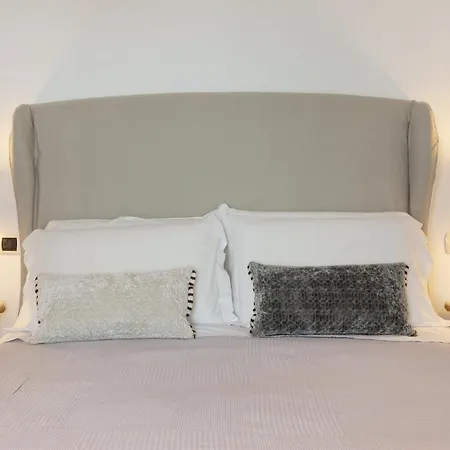 Sleeps 8 Pool Air Con Villa *