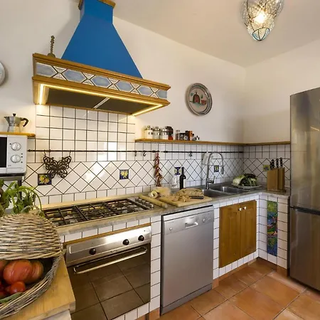 Sleeps 8 Pool Air Con Villa Torca