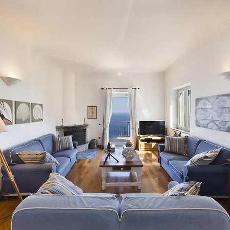 Sleeps 8 Pool Air Con * Torca