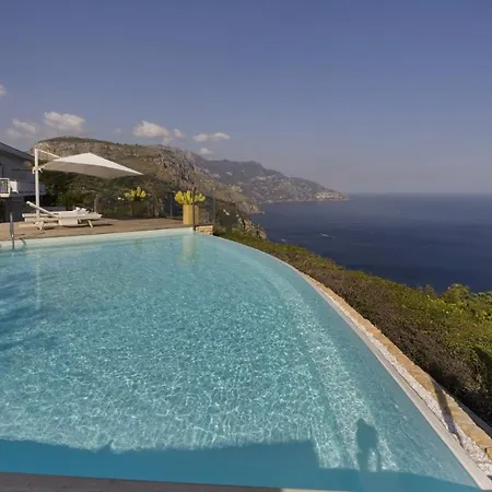 Sleeps 8 Pool Air Con * Torca